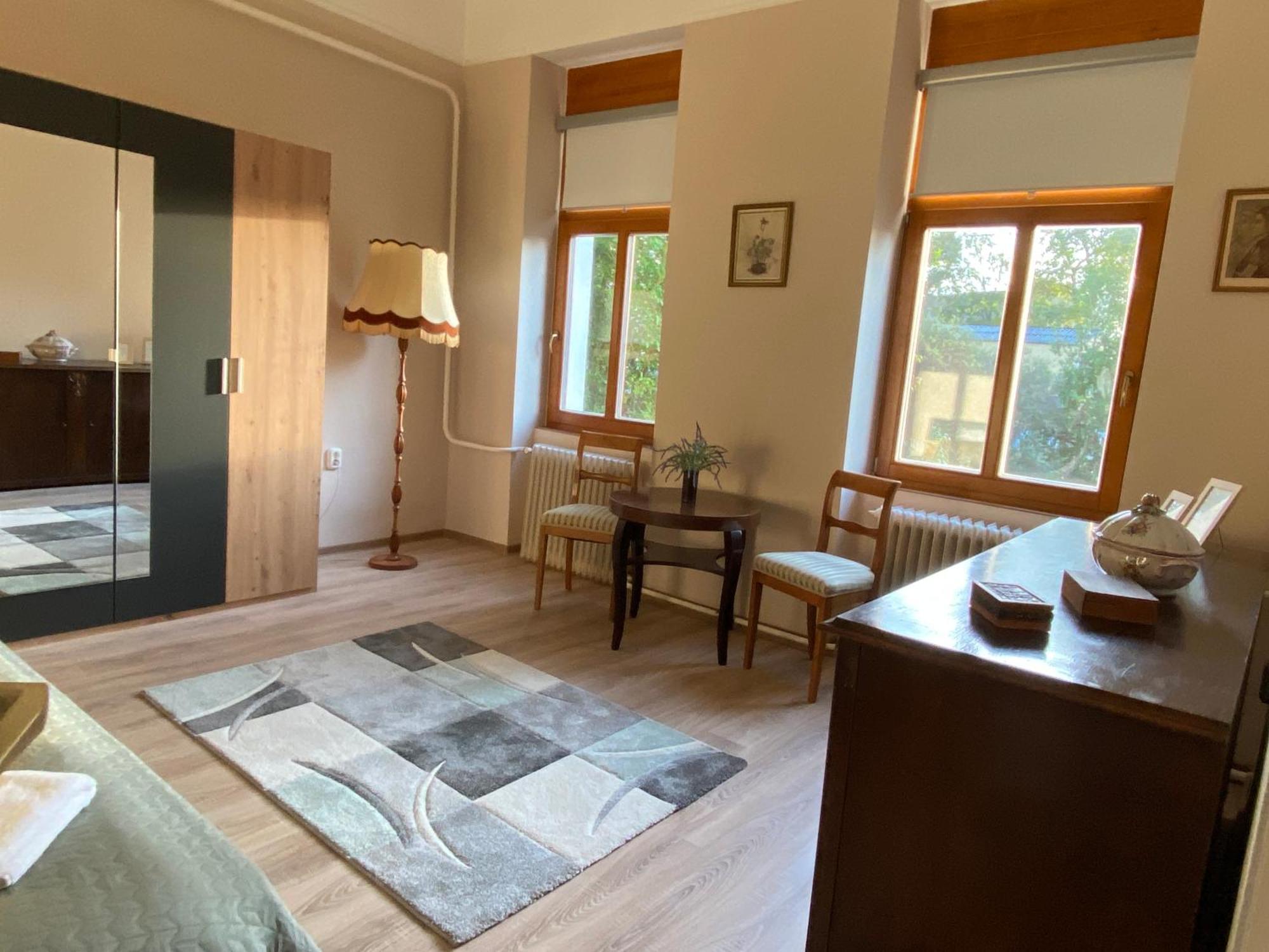 Villa Flora Кишкунмайша Екстериор снимка